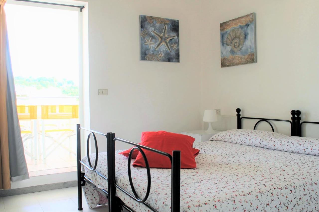 Residence Fiorella Каттолика Экстерьер фото